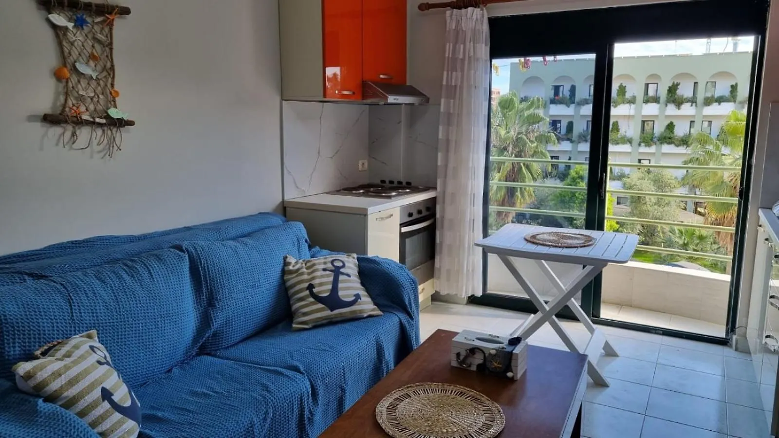 Flower Studio Side Sea View Golem  Apartament Golem (Tirana)